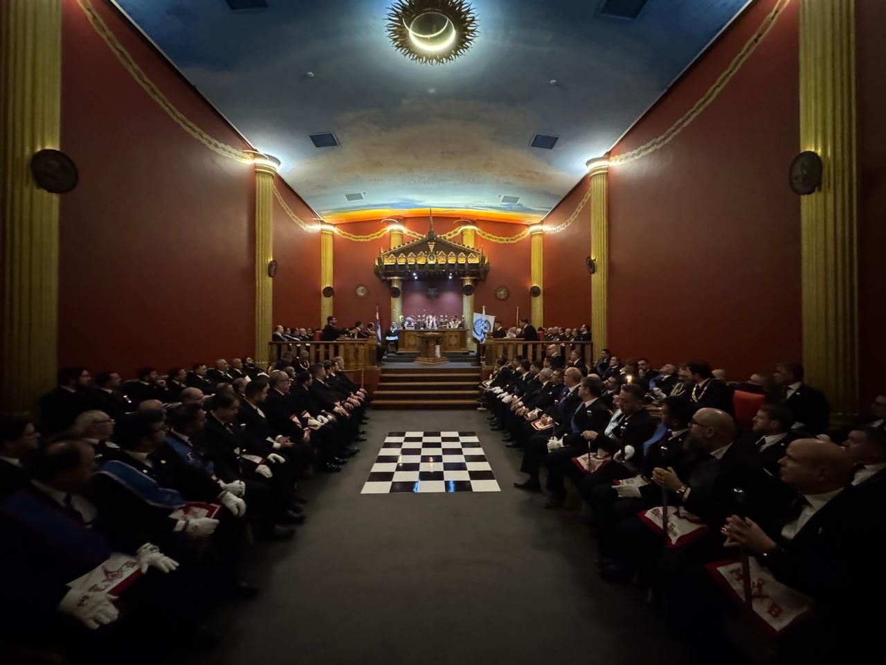 Tenida de fundación — Vista general del templo
