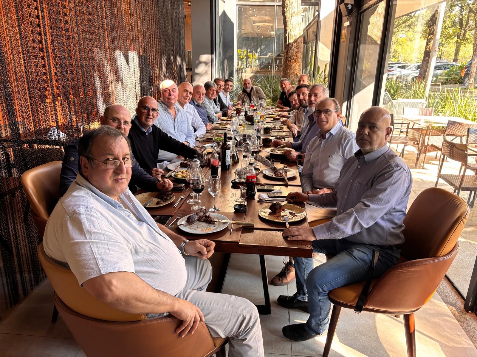 Almuerzo fraternal de los hermanos fundadores